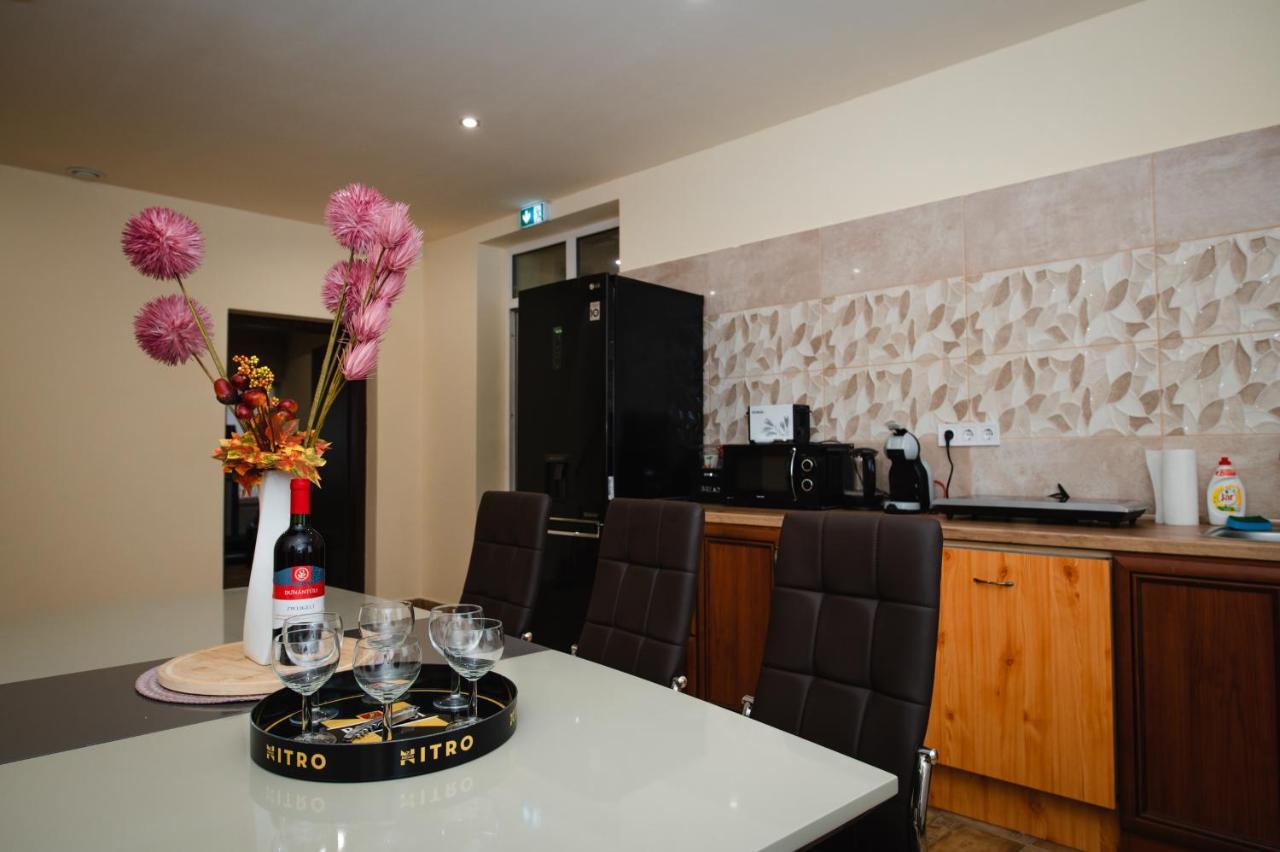 Videki Vendeghaz A Buekkben, Pezsgofuerdovel. Apartment Királd Exterior foto
